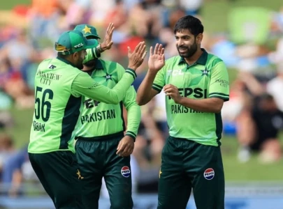 pakistani bowlers set unwanted record in first odi against nz pakistani bowlers set unwanted record in first odi against nz