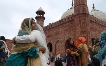 government announces eid holidays