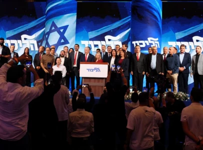 netanyahu s bloc projected to win 53 seats eisenkot s 48 in israeli elections