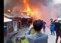 a fire breaks out at a shop in kappa gali bazaar in leepa valley azad kashmir photo via x