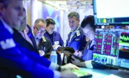 us futures fall on disappointing earnings