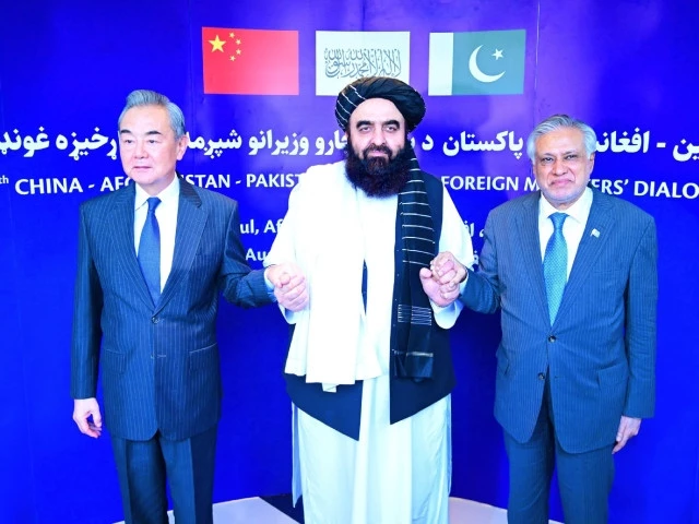 foreign ministers of pakistan china and afghanistan during sixth trilateral foreign ministers dialogue held on august 20 in kabul photo x com foreignofficepk