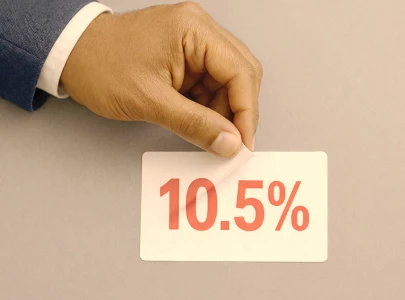 rate held at 10 5 despite macro gains