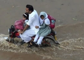 sindh extends school closure as rain continues in karachi sindh extends school closure as rain continues in karachi
