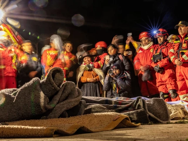 At least six dead and 21 injured after 2 earthquakes in Peru At least six dead and 21 injured after 2 earthquakes in Peru