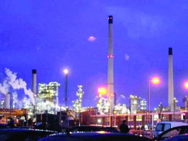 refineries said that despite continuous follow ups over the past seven months the issue remained unresolved adding that the matter was critical for the survival of the oil refining industry photo file refineries said that despite continuous follow ups over the past seven months the issue remained unresolved adding that the matter was critical for the survival of the oil refining industry photo file