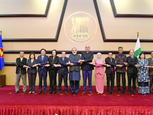 appreciating pakistan s hospitality the envoys agreed on the need to accelerate bilateral trade and investment flows including through religious tourism skills exchanges and supply chain partnerships photo file