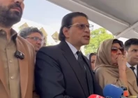 pti leaders address a press conference outside the supreme court on thursday screengrab