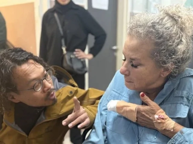 washington post photographer heidi levine is attacked by israeli settlers while reporting in the west bank on friday anadolu agency washington post photographer heidi levine is attacked by israeli settlers while reporting in the west bank on friday anadolu agency