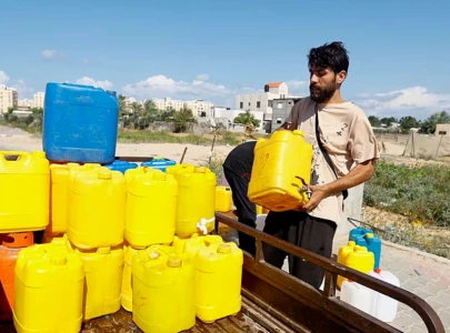 in gaza people resort to drinking salty water garbage piles up