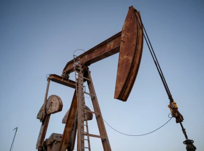brent falls as iran s president discusses mediation with cdf munir