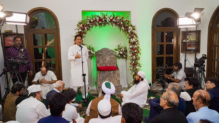 Photo of Imran urges people to pray for their freedom