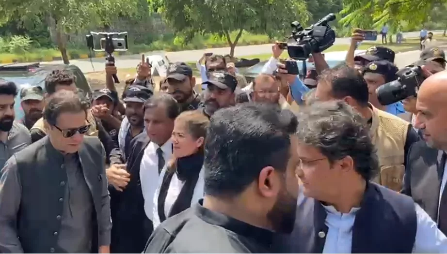 pti chief imran khan arrives at the anti terrorism court on thursday photo screengrab pti chief imran khan arrives at the anti terrorism court on thursday photo screengrab