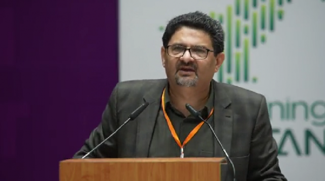 miftah ismail proposes plan to cut household electricity costs by 24