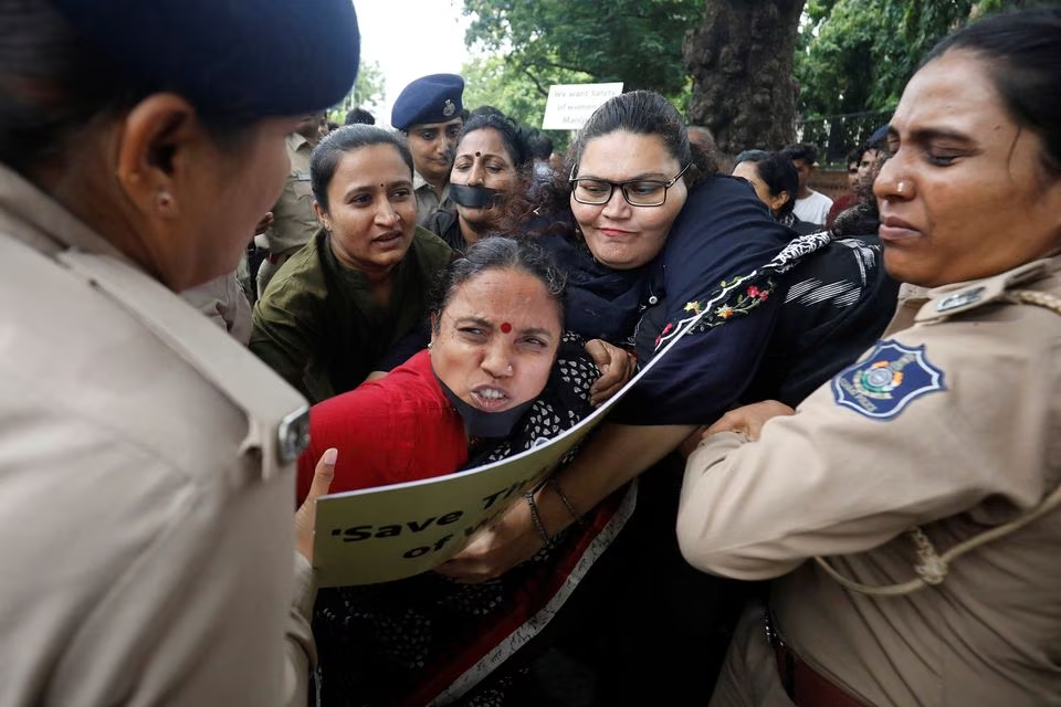 بھارت میں وائرل ویڈیوز میں جنسی زیادتی کے معاملے پر امریکہ کو گہری تشویش |  ایکسپریس ٹریبیون