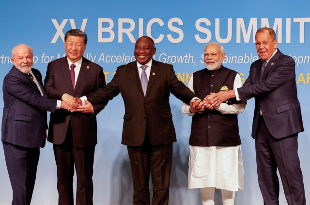 president of brazil luiz inacio lula da silva president of china xi jinping south african president cyril ramaphosa prime minister of india narendra modi and russia s foreign minister sergei lavrov pose for a brics family photo during the 2023 brics summit at the sandton convention centre photo reuters president of brazil luiz inacio lula da silva president of china xi jinping south african president cyril ramaphosa prime minister of india narendra modi and russia s foreign minister sergei lavrov pose for a brics family photo during the 2023 brics summit at the sandton convention centre photo reuters