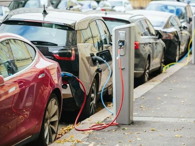 Govt considers levy on gasoline-powered cars to promote electric vehicles  | The Express Tribune