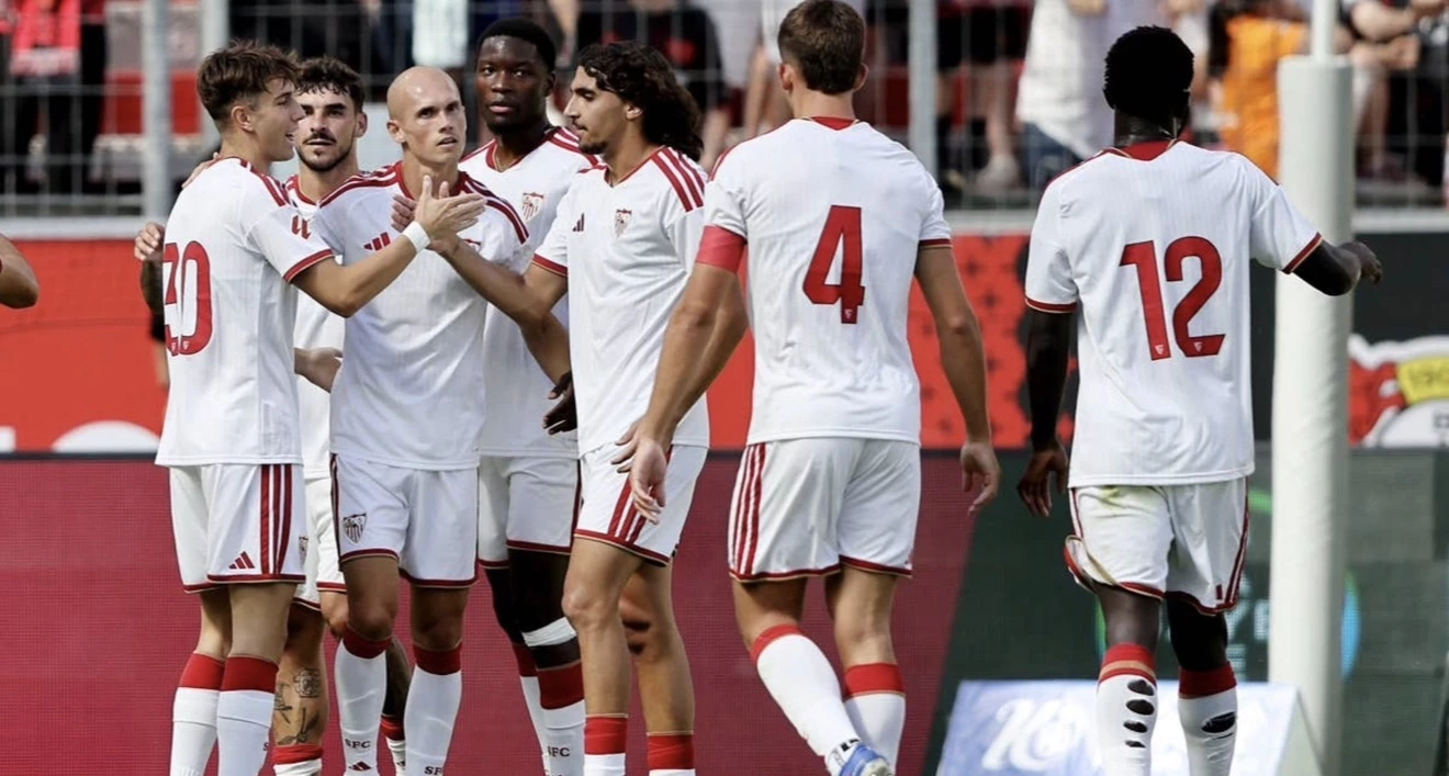 sevilla rally alaves cruise in la liga opener