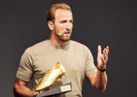 harry kane collected the prize after scoring the most goals in europe s top divisions last season photo afp