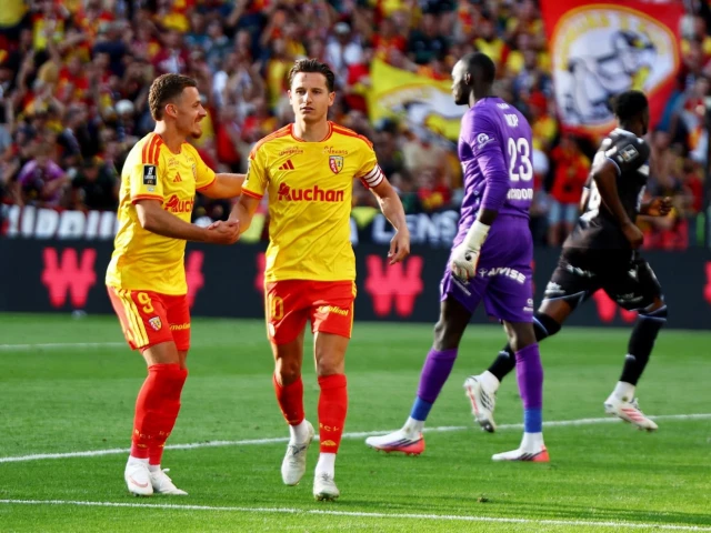 lens florian thauvin celebrates scoring their fifth goal with thorgan hazard against auxerre at stade bollaert delelis lens photo reuters lens florian thauvin celebrates scoring their fifth goal with thorgan hazard against auxerre at stade bollaert delelis lens photo reuters