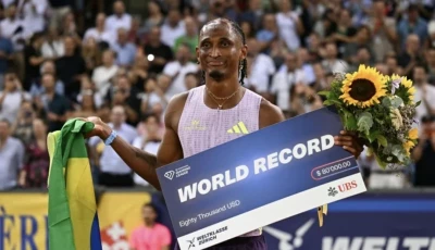 brazil s alison dos santos celebrates after winning the 400m hurdles in a world record at the zurich diamond league photo afp brazil s alison dos santos celebrates after winning the 400m hurdles in a world record at the zurich diamond league photo afp