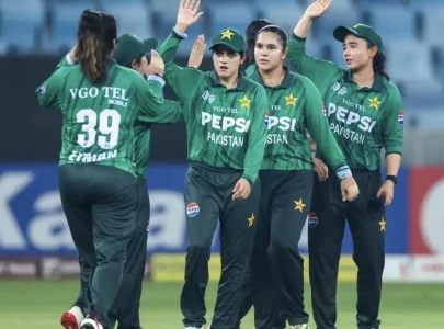 pakistan beat thailand in asia cup opener