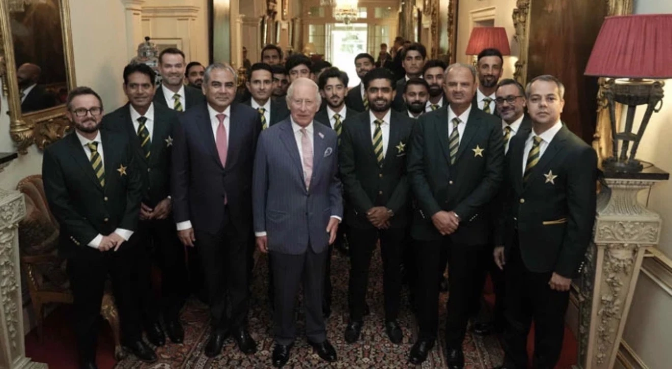 britain s king charles iii poses for a photo with members of the pakistan national cricket team during an audience at clarence house central london on september 2 2026 photo afp