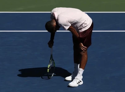 ailing auger aliassime falls at us open