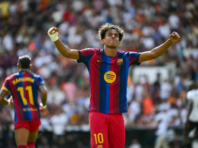 Barca thrash Valencia