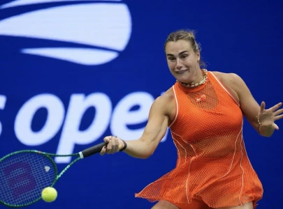 sabalenka reaches us open quarters