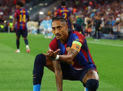 raphinha fires barca past feyenoord raphinha fires barca past feyenoord