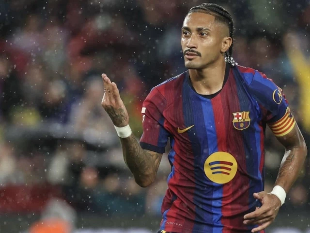 Barcelona hit seven in Racing Santander rout
