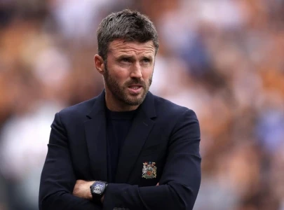 manchester united misery puts carrick under pressure manchester united misery puts carrick under pressure