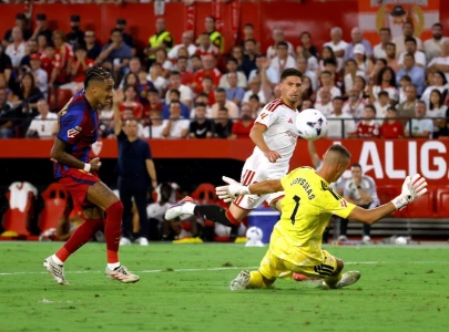 raphinha treble keeps barca perfect