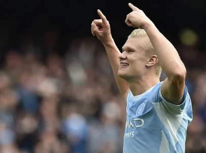 man city outgun sunderland despite brobbey hat trick