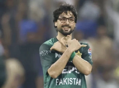 abrar storms to no1 in t20i rankings