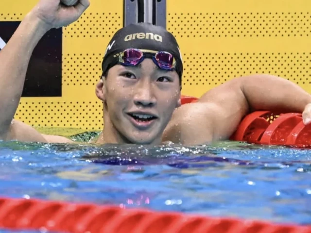 Ohashi smashes 200m breaststroke world record