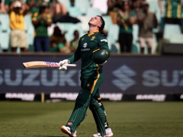 South Africa stun Australia in ODI opener