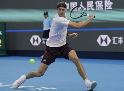 zverev sets up djokovic quarter final at china open