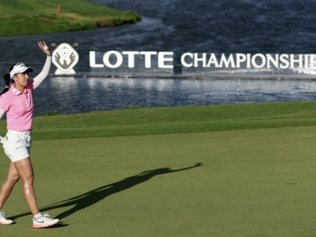 Jeeno overcomes late wobble to win Lotte Championship