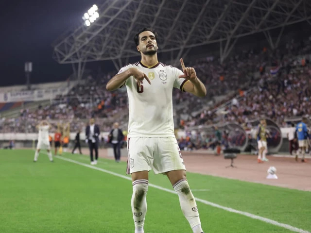 Spain fight back to beat Croatia