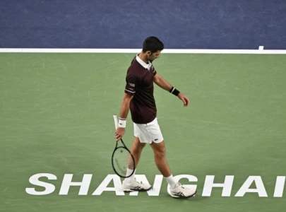 djokovic crashes out of shanghai masters