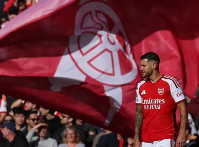 arsenal hit back to beat leeds