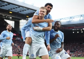 man city shrug off uncertain future to beat 10 man liverpool man city shrug off uncertain future to beat 10 man liverpool