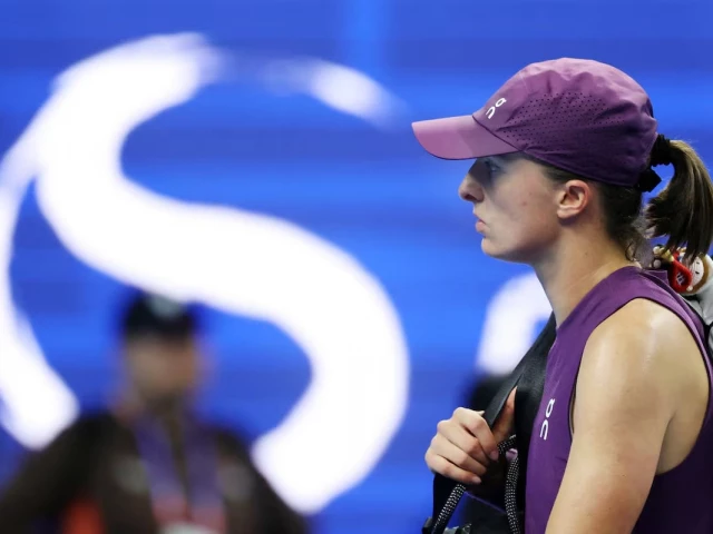 Swiatek aiming to end year on a positive note