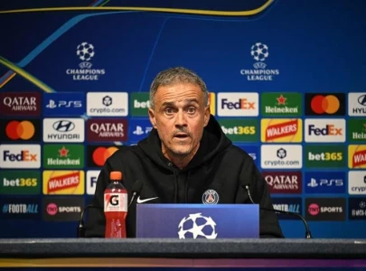 enrique backs manchester city to keep titles enrique backs manchester city to keep titles