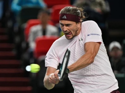 zverev to reach shanghai semi finals