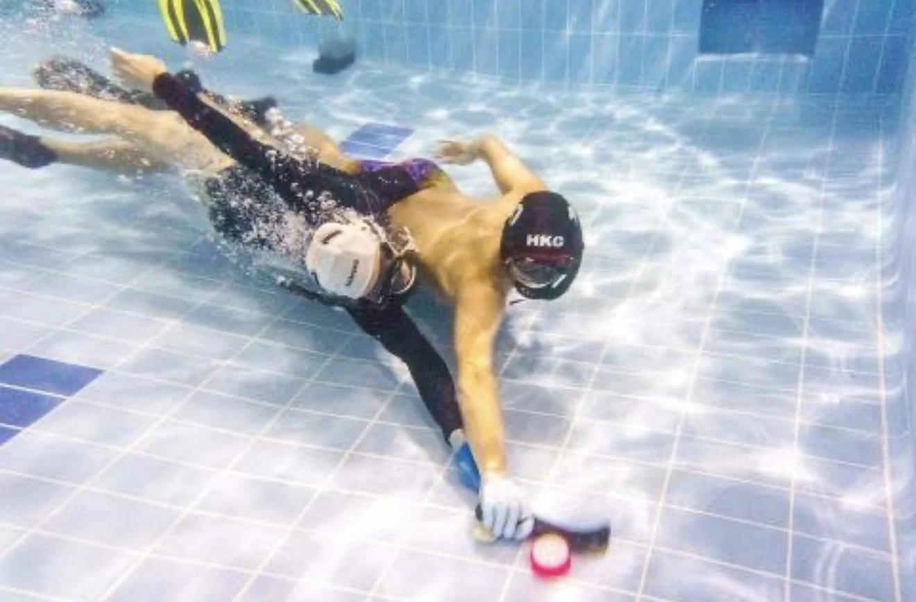 hong kong hosts underwater hockey tournament