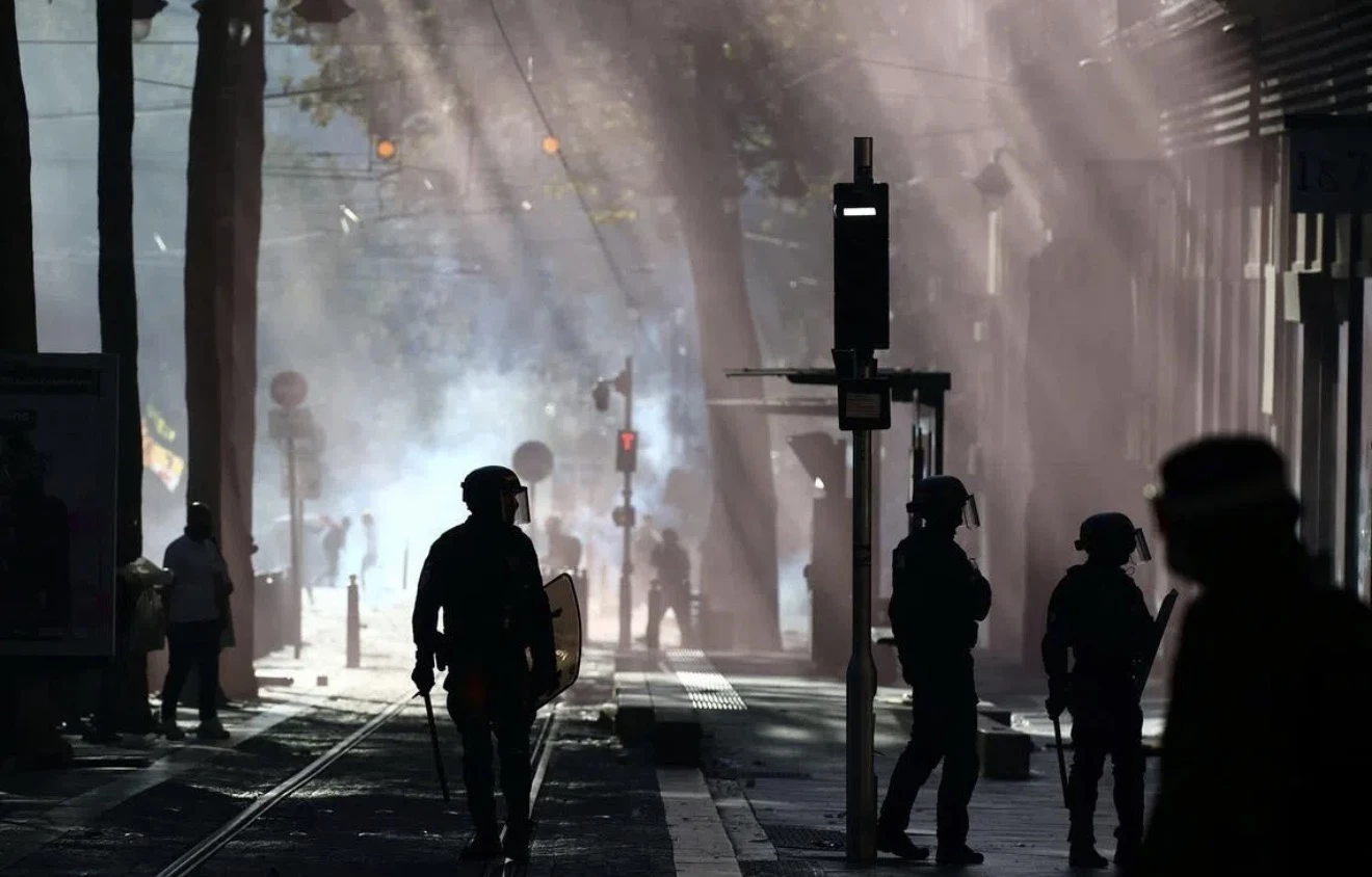 marseille official club store looted amid unrest in france