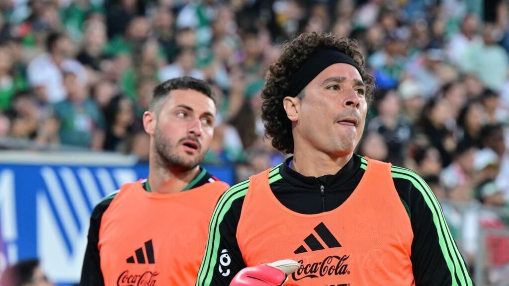 Mexico names Ochoa in squad for likely record sixth World Cup